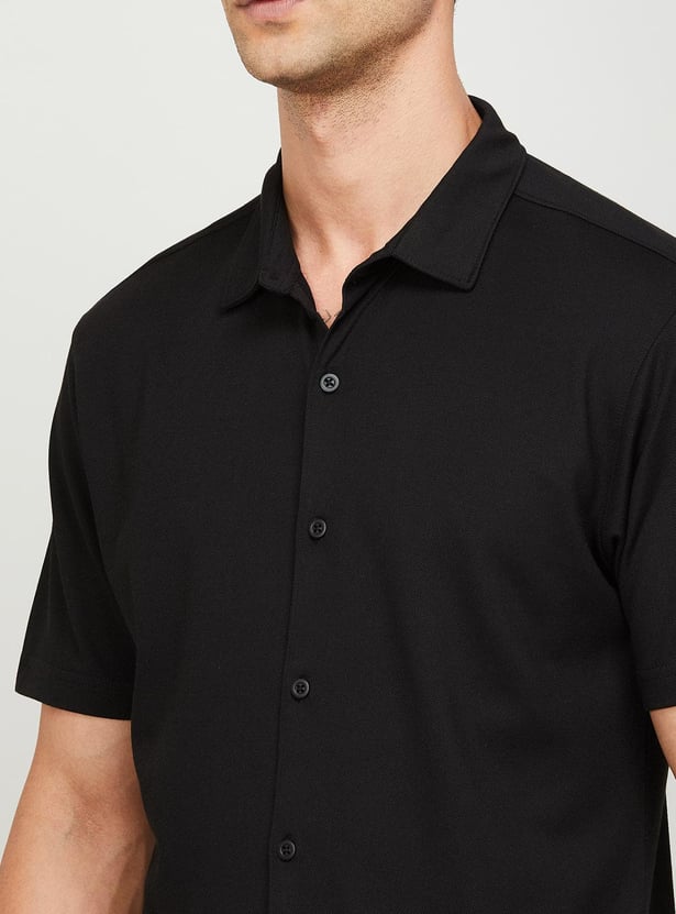 CODE Solid Slim Fit Casual Shirt