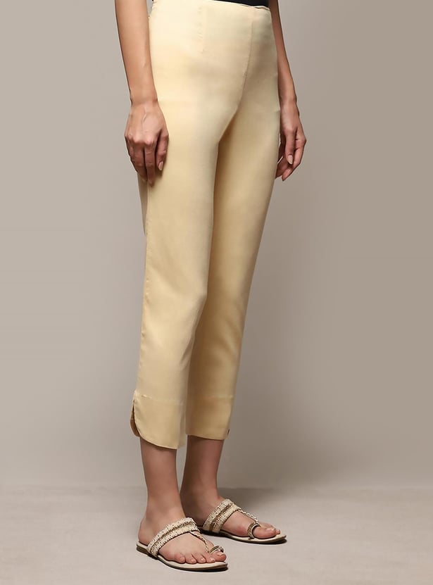 BIBA Women Solid Elasticated Straight Pants