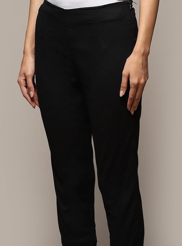 BIBA Women Solid Elasticated Straight Pants