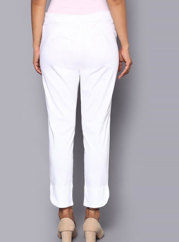 BIBA Women Solid Elasticated Straight Pants