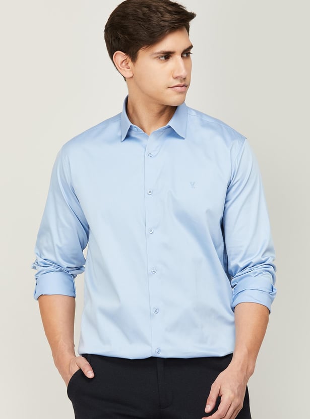 V DOT Men Solid Slim Fit Formal Shirt