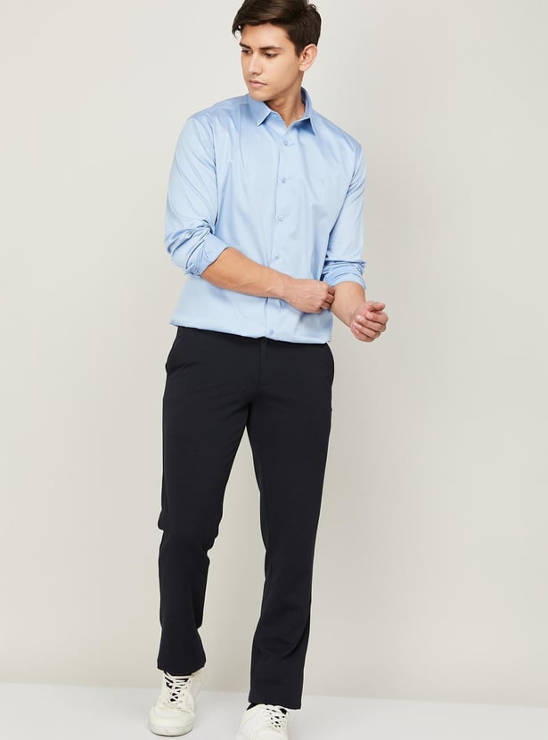 V DOT Men Solid Slim Fit Formal Shirt