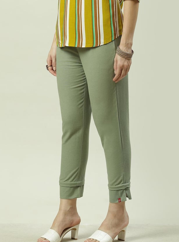 BIBA Women Solid Cropped Straight Pants