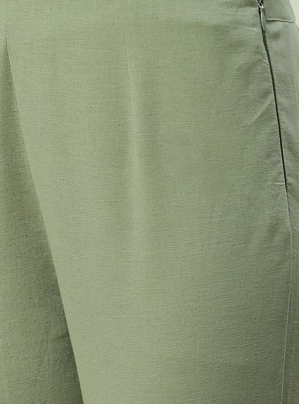 BIBA Women Solid Cropped Straight Pants