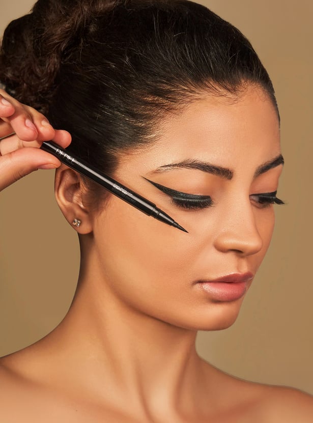 RENEE Pointy End Sketchpen Eyeliner - 1.5ml