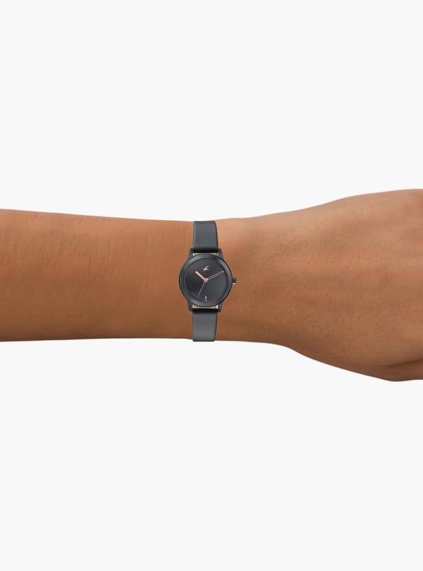 FASTRACK Pulse Women Analog Watch with Leather Strap - 68008NL01