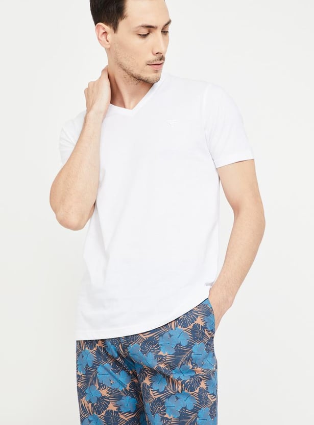 FAME FOREVER Solid V- Neck Regular Fit T- Shirt