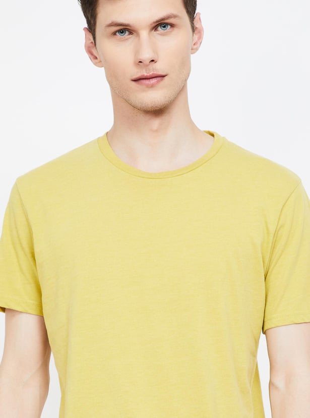 CELIO Men Solid Slim Fit T-shirt
