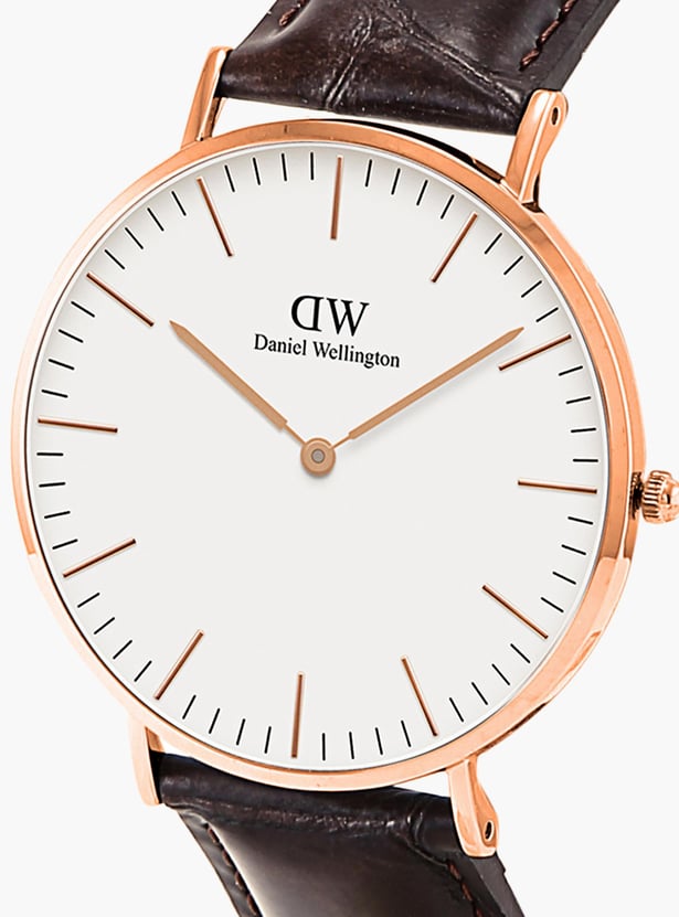 Buy DANIEL WELLINGTON Unisex Classic York Analog Watch DW00100038 from Daniel Wellington at just INR 16999.0