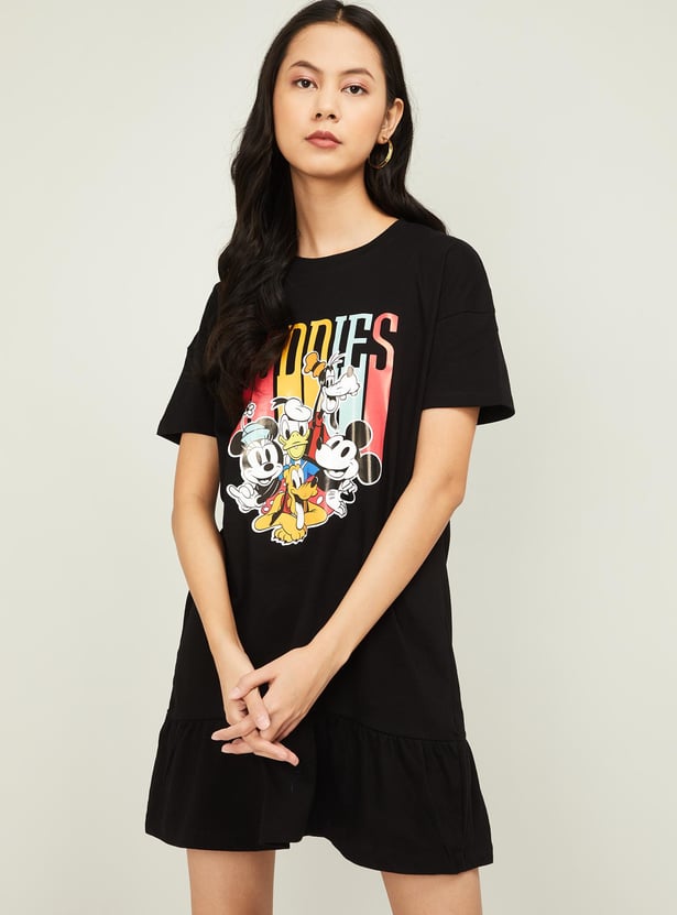 Black graphic shops t shirt dress