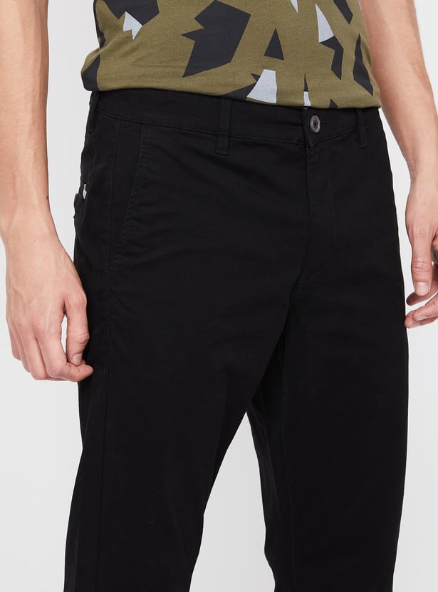 FAME FOREVER Men Solid Slim Tapered Chinos