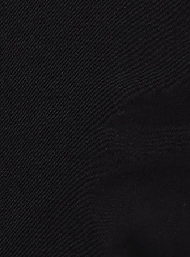FAME FOREVER Men Solid Slim Tapered Chinos