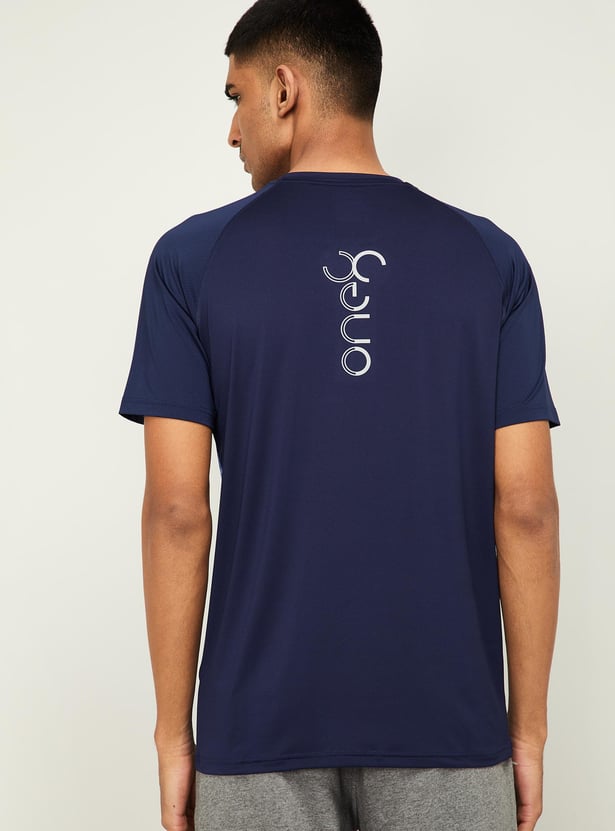 PUMA Men Striped Slim Fit T-shirt