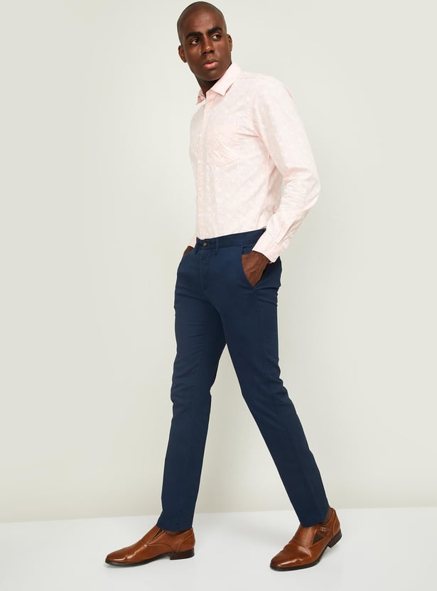 CODE Men Solid Slim Tapered Fit Chinos