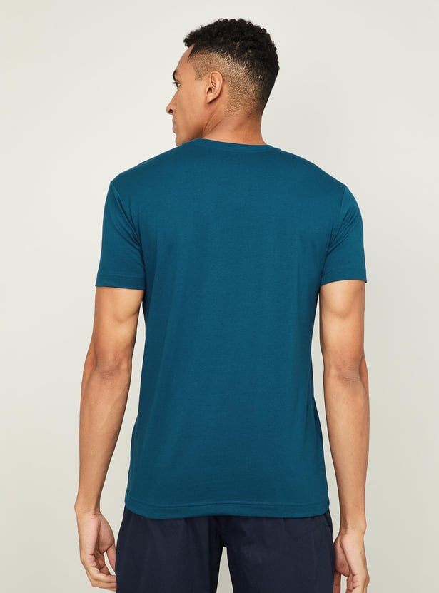 JOCKEY Men Solid Slim Fit V-Neck Lounge T-shirt