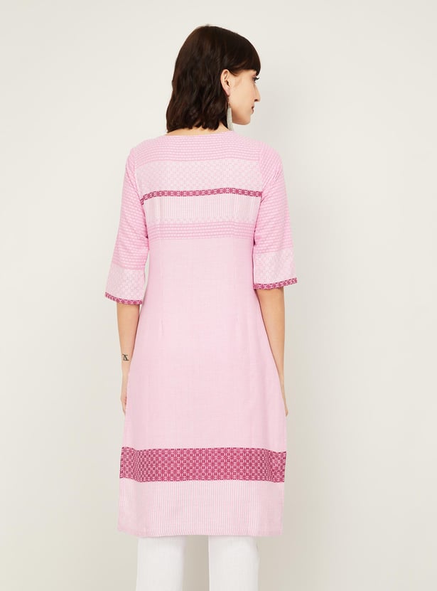 AURELIA Women Embroidered Straight Kurta