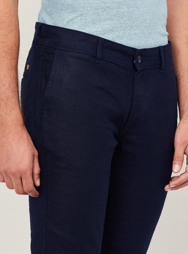CELIO Men Solid Slim Straight Chinos