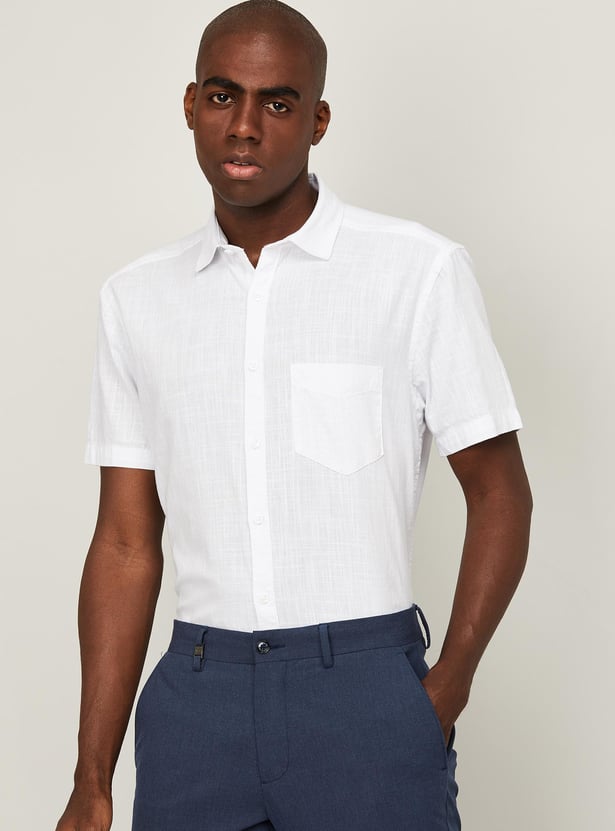 CODE Men Solid Regular Fit Casual Shirt