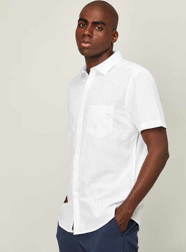 CODE Men Solid Regular Fit Casual Shirt