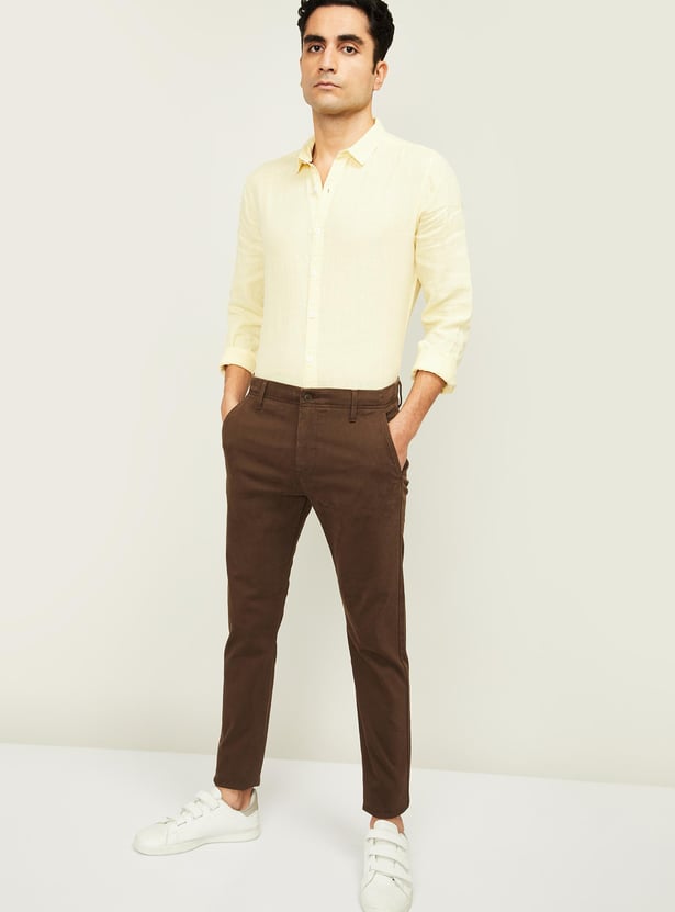 LEVI'S Men Textured Slim Tapered Fit Corduroy Trousers