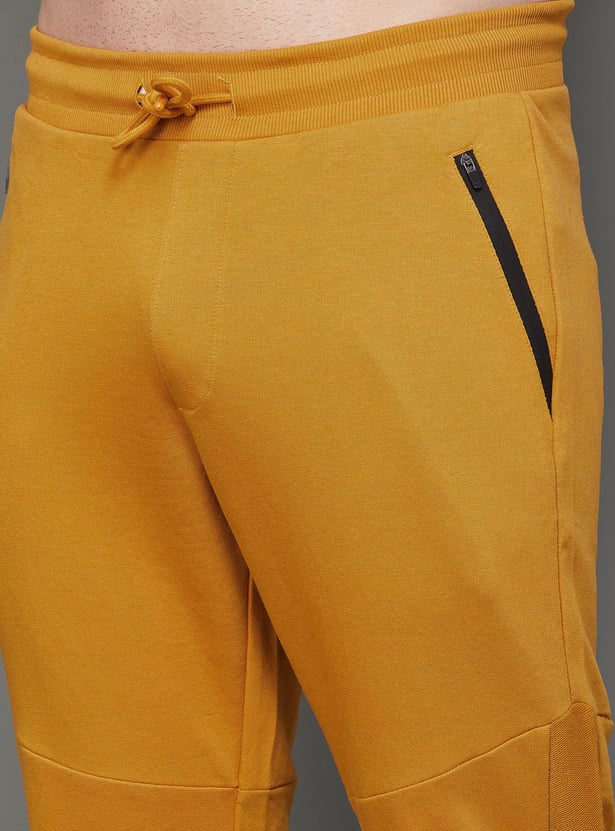 FAME FOREVER Men Solid Slim Fit Joggers