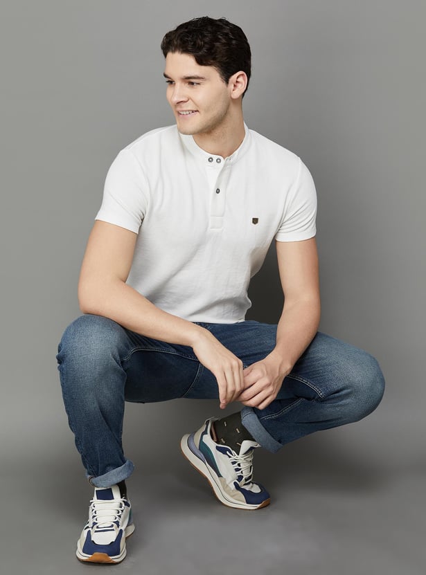 JACK & JONES Men Solid Slim Fit Henley T-shirt