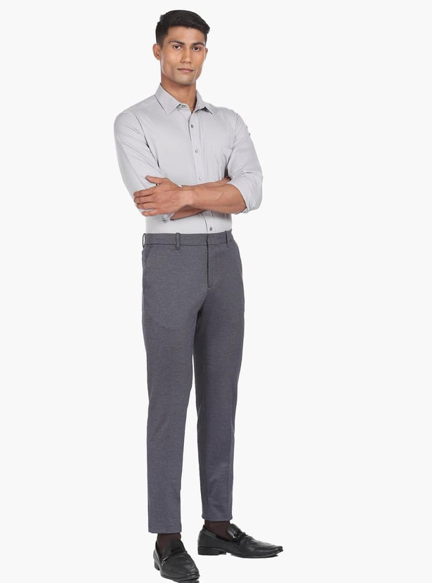 ARROW Men Solid Regular Fit Formal Shirt