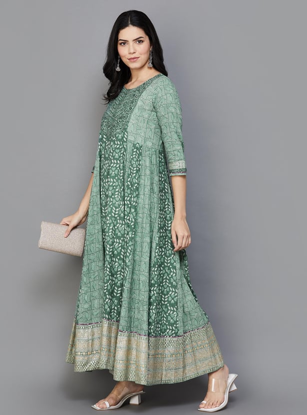 SPAN Women Embroidered Kurta