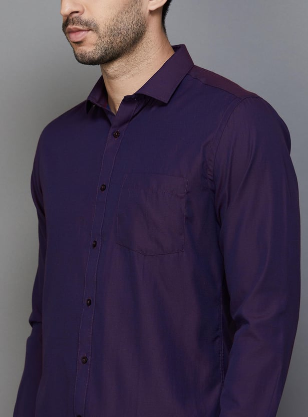 CODE Men Solid Slim Fit Formal Shirt