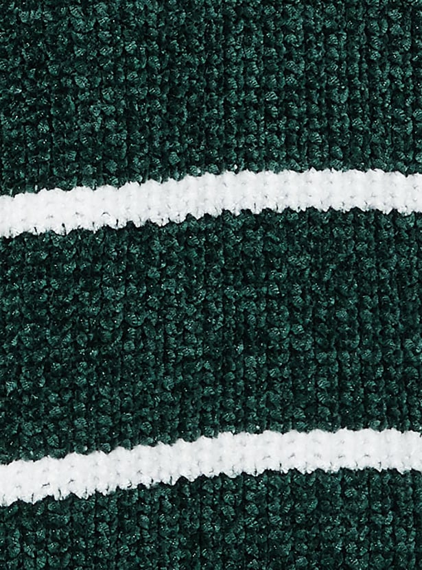 FAME FOREVER Women Knitted Sweater