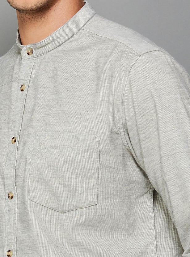 INDIAN TERRAIN Men Textured Slim Fit Shirt