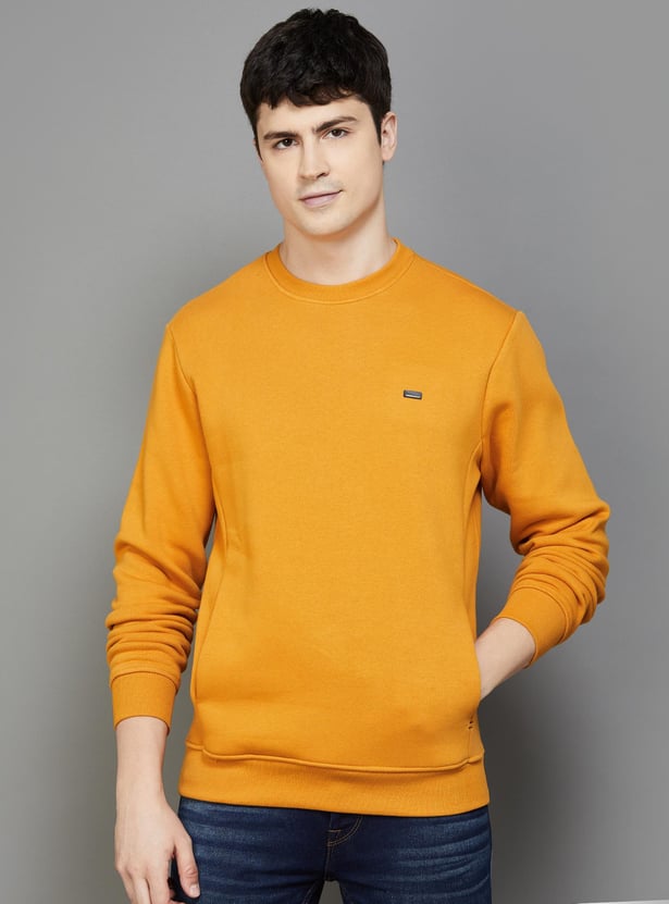T-BASE Men Solid Crew Neck Sweatshirt