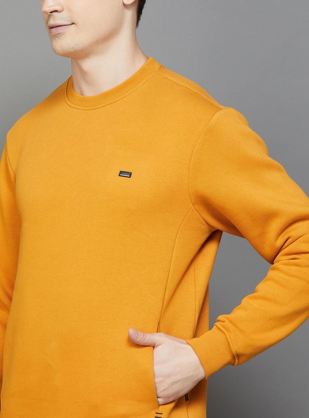 T-BASE Men Solid Crew Neck Sweatshirt