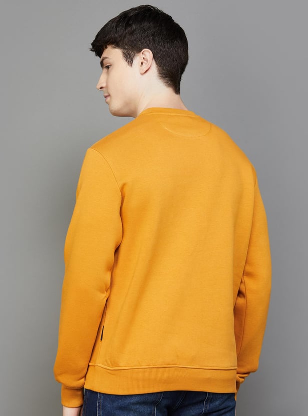 T-BASE Men Solid Crew Neck Sweatshirt