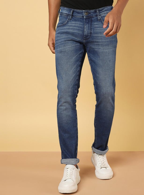 WRANGLER Men Stonewashed Skanders Jeans (Slim)