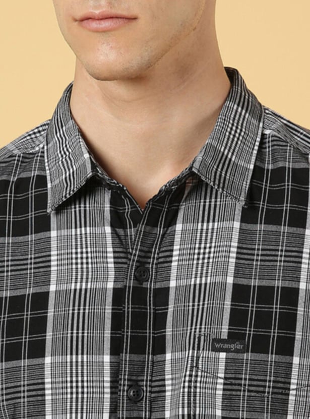 WRANGLER Men Checked Regular Fit Casual Shirt