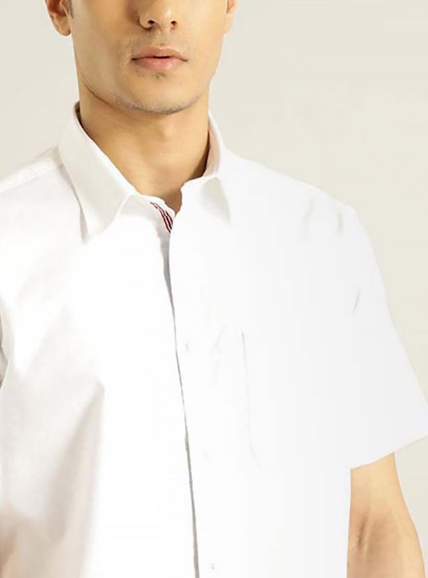 INDIAN TERRAIN Men Solid Slim Fit Casual Shirt