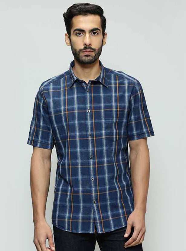 INDIAN TERRAIN Men Checked Slim Fit Casual Shirt