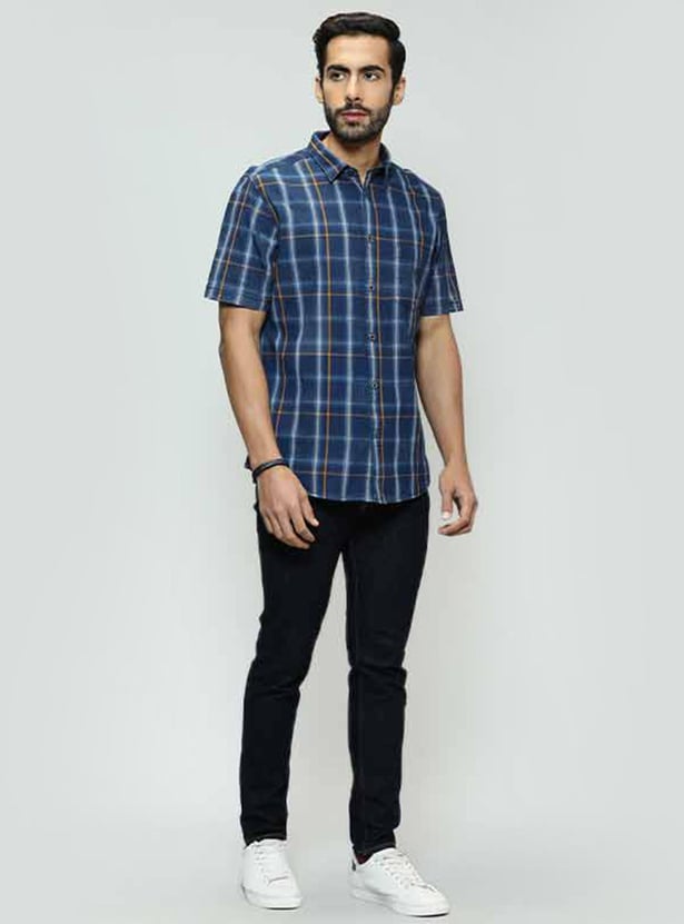 INDIAN TERRAIN Men Checked Slim Fit Casual Shirt