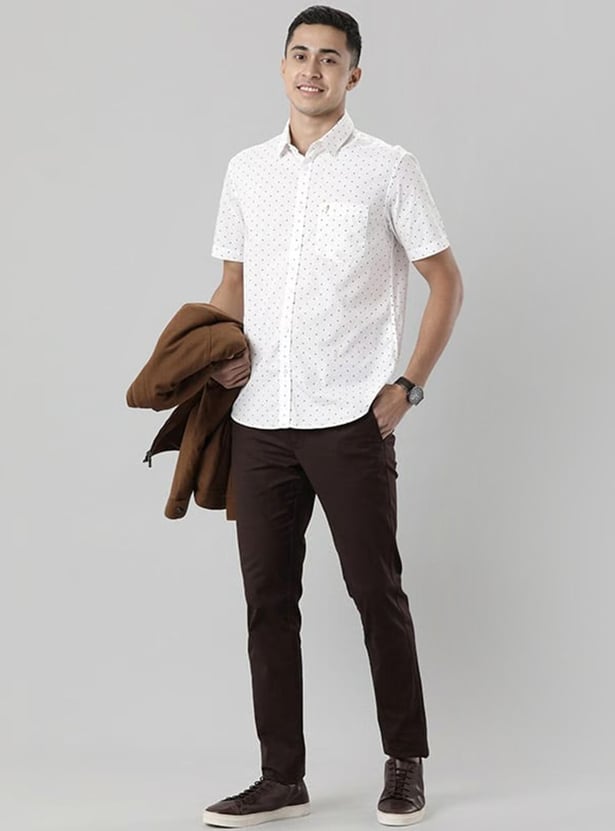 INDIAN TERRAIN Men Solid Slim Fit Casual Trousers