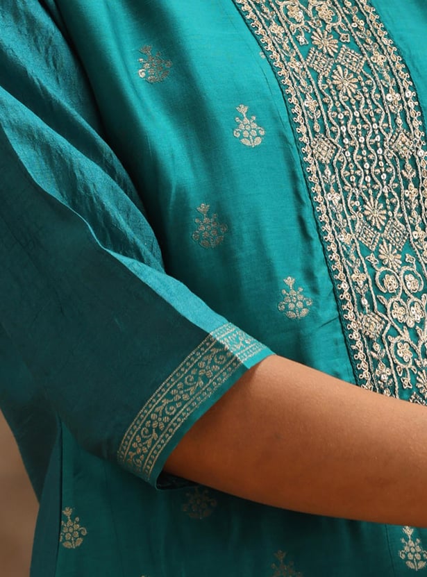 LIBAS Women Printed Kurta Set