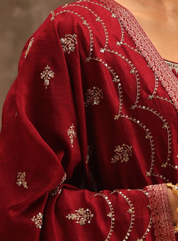 LIBAS Women Embroidered Straight Kurta Set