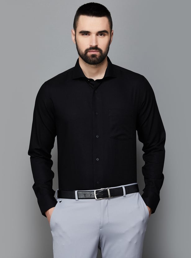 BLACKBERRYS Men Textured Slim Fit Formal Shirt