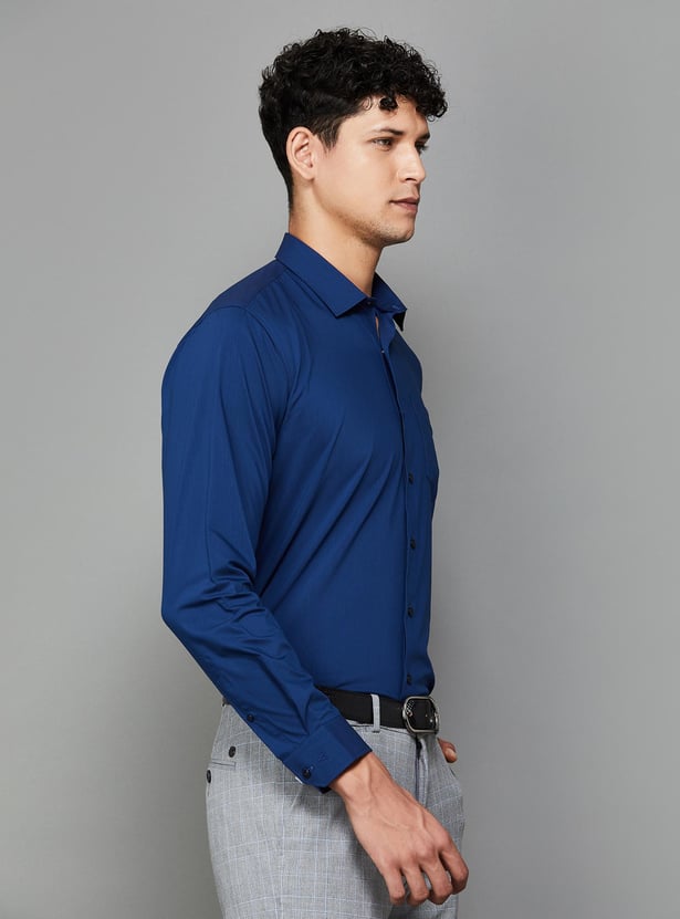 VAN HEUSEN Men Solid Slim Fit Formal Shirt