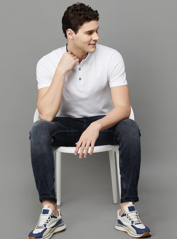 UNITED COLORS OF BENETTON Men Solid Henley Neck T-shirt