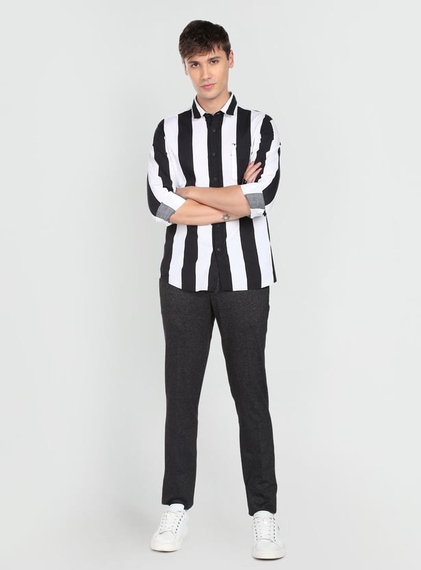 FLYING MACHINE Men Striped Regular Fit Casual Shirt