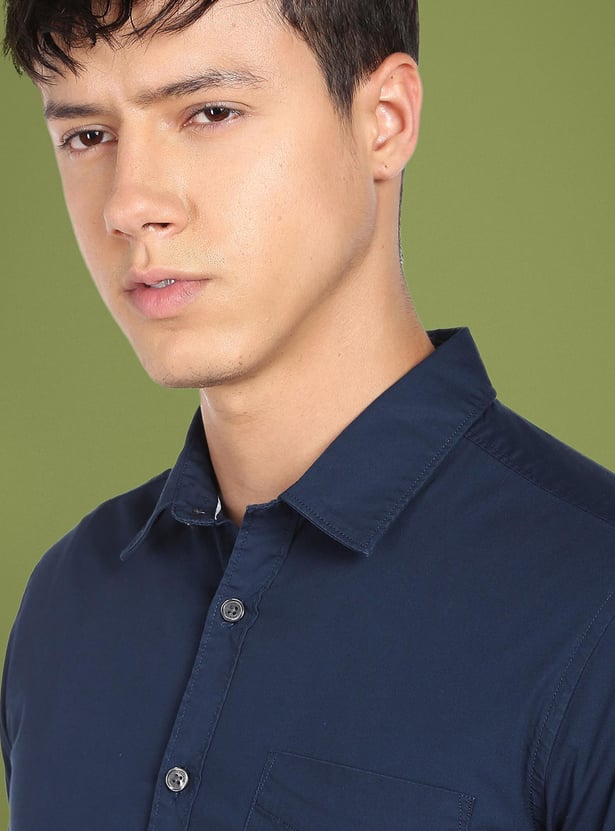 FLYING MACHINE Men Solid Slim Fit Casual Shirt
