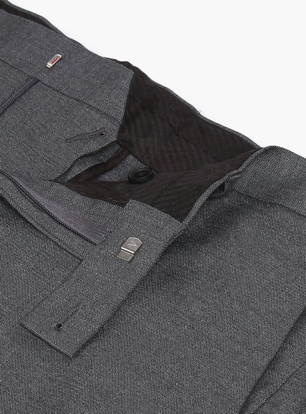 ARROW Men Solid Hudson Formal Trousers (Regular)