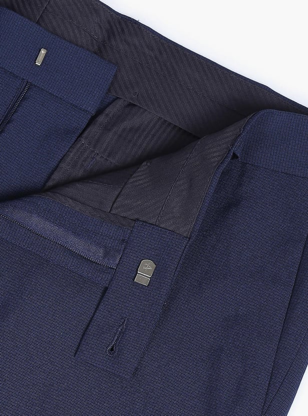 ARROW Men Solid Hudson Formal Trousers (Regular Fit)