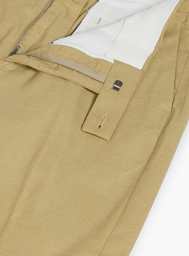 ARROW Men Solid Regular Fit Formal Trousers